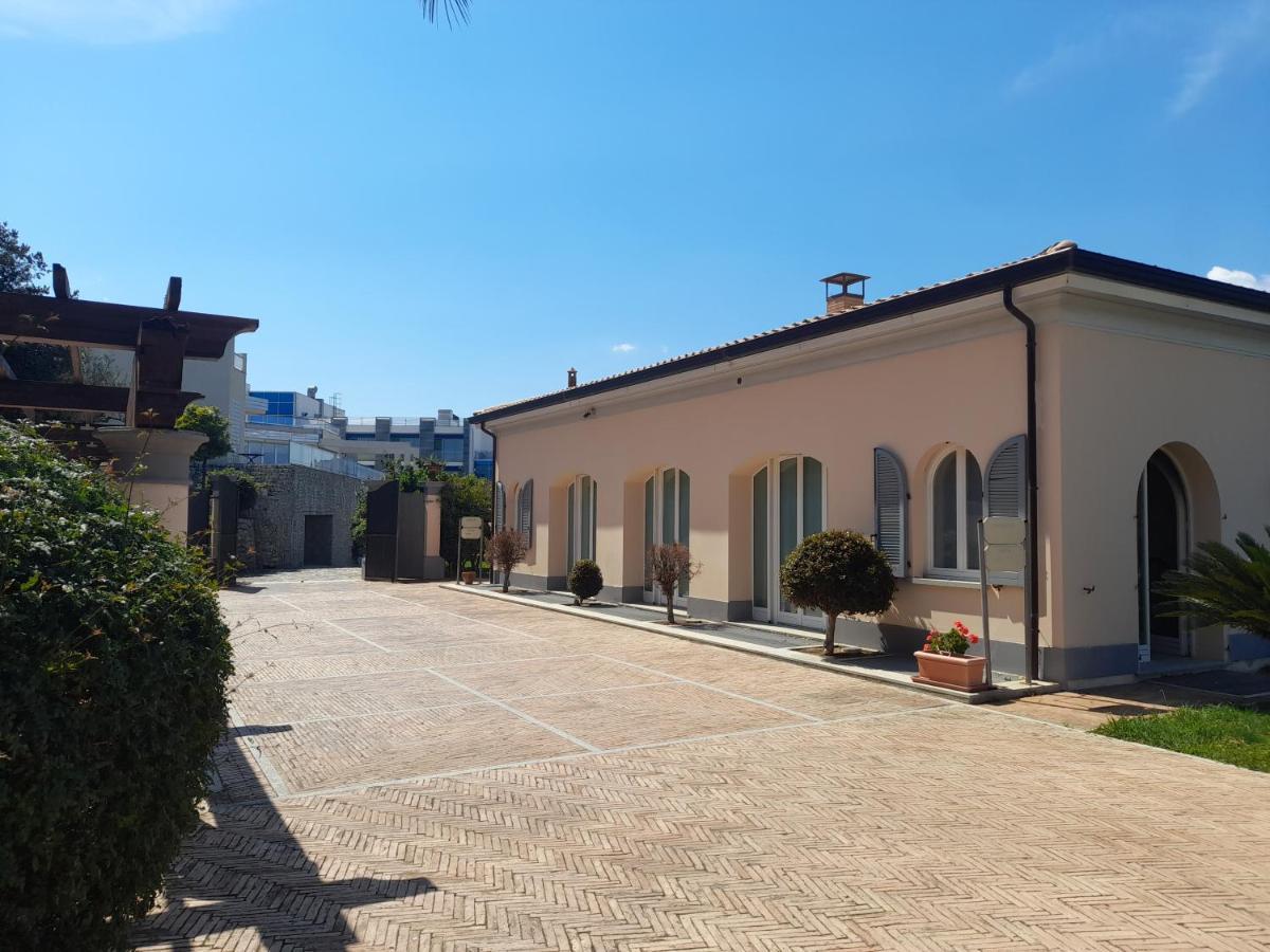 Villa Ersilia Soverato Marina Eksteriør bilde